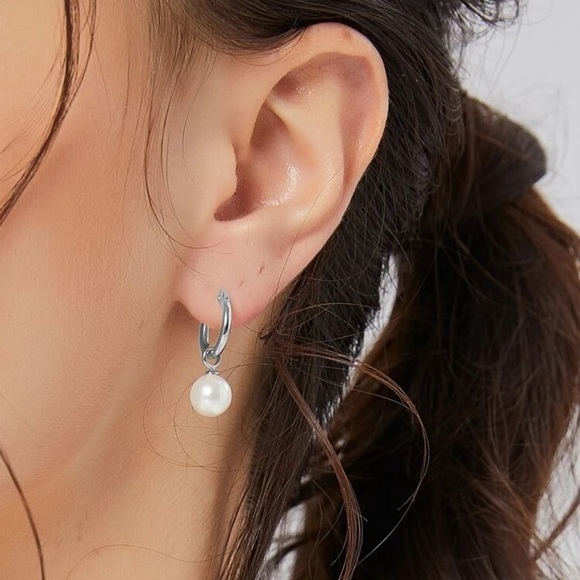 Faux Pearl Drop Earrings - Picture 5 of 9